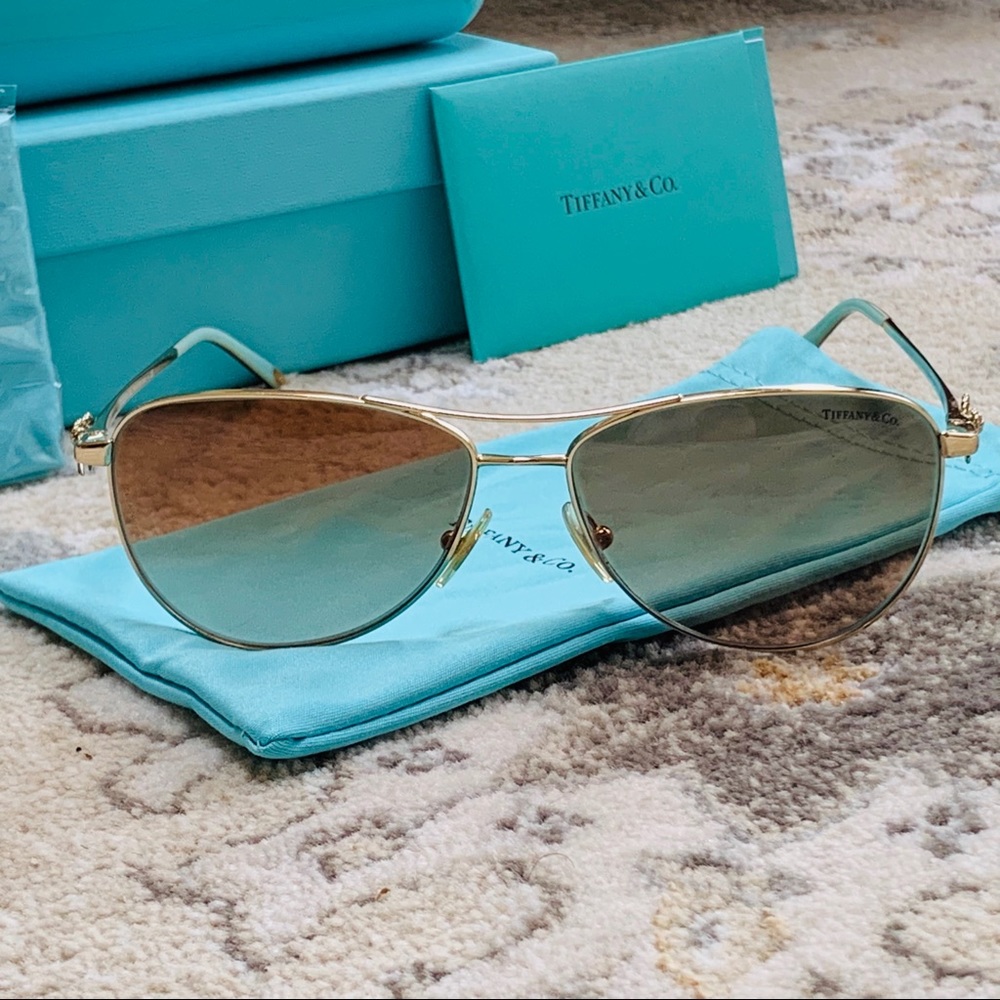 ❌SOLD❌Tiffany & Co TF3044 Pilot Sunglasses